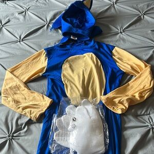 Sonic the hedge hog costume kids large used once.